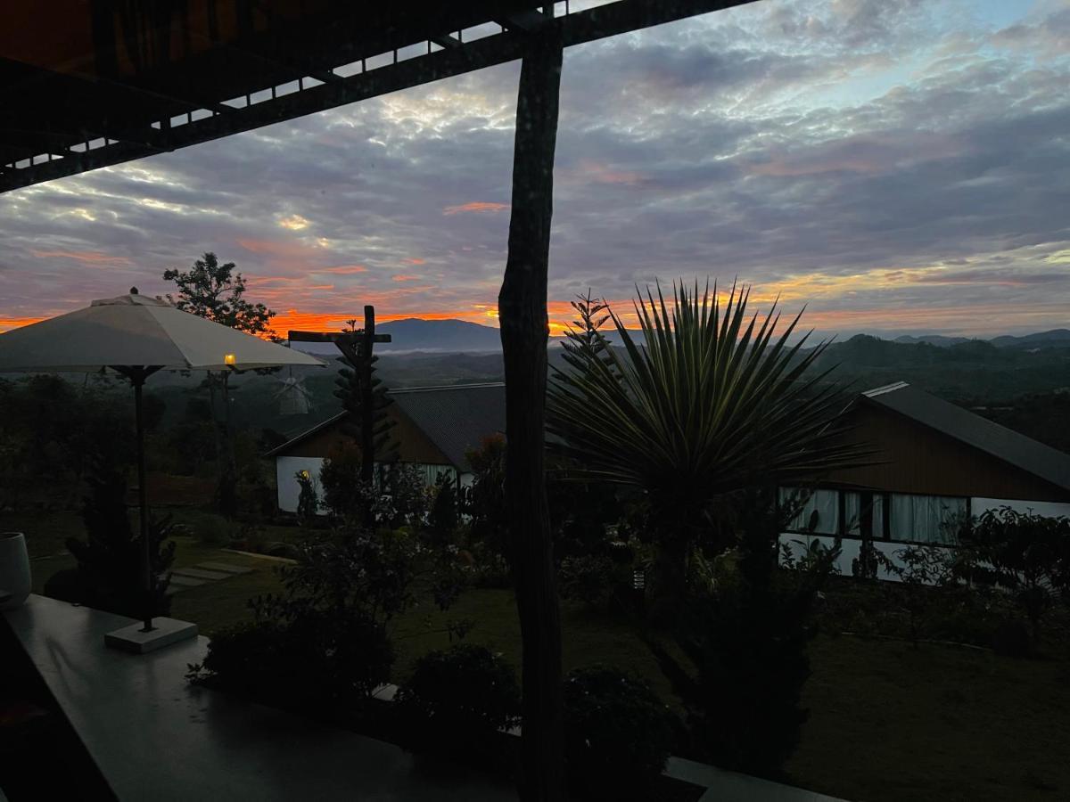 Star Hill Dak Nong Retreat Villa Gia Nghia Exterior photo